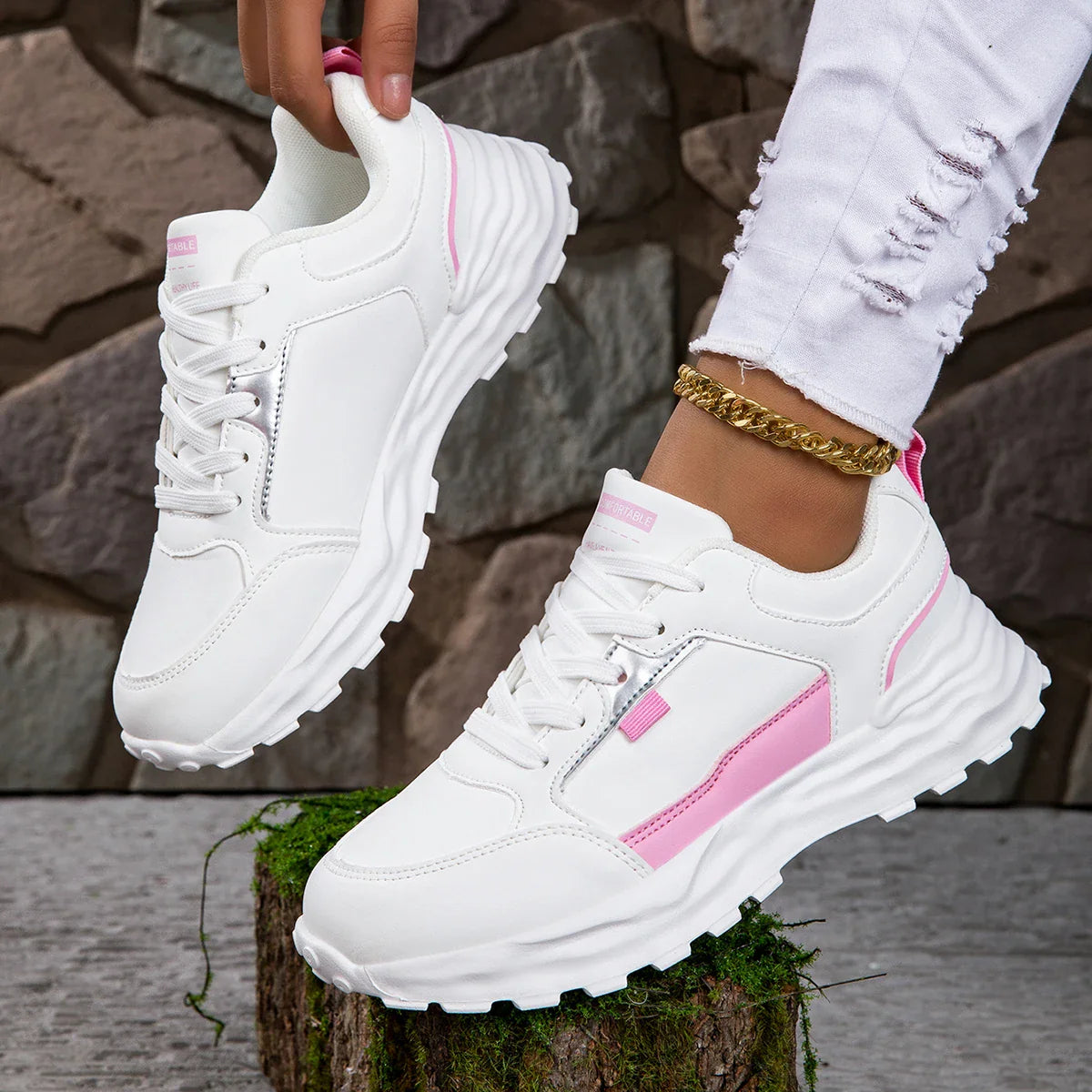 Metro Pace Classic Sneaker